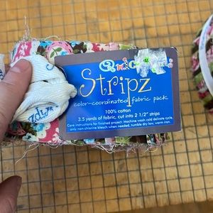 Quick Cuts Stripz Floral Jelly Roll Fabric Strips